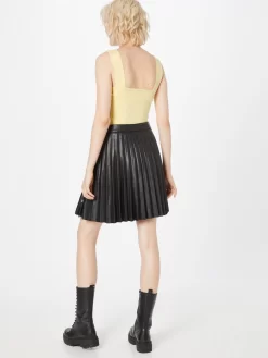 Vila Mini Rokken Rok AMINA Dames Zwart 8 Vila Mini Rokken Rok AMINA Dames Zwart -Vila 02c4fd3bfd2f6fa8a43e827c8d6bb36d scaled