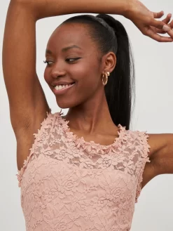 Vila Avondjurken Avondjurk Lynnea Dames Oudroze 13 Vila Avondjurken Avondjurk Lynnea Dames Oudroze -Vila 115d68ec86c3bbfff727aabdd0a81188 scaled