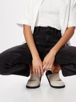 Vila Mom Jeans Tapered Jeans Dames Zwart 14 Vila Mom Jeans Tapered Jeans Dames Zwart -Vila 1b58a14c7b35bbff24bb6f1ac89ef386 scaled