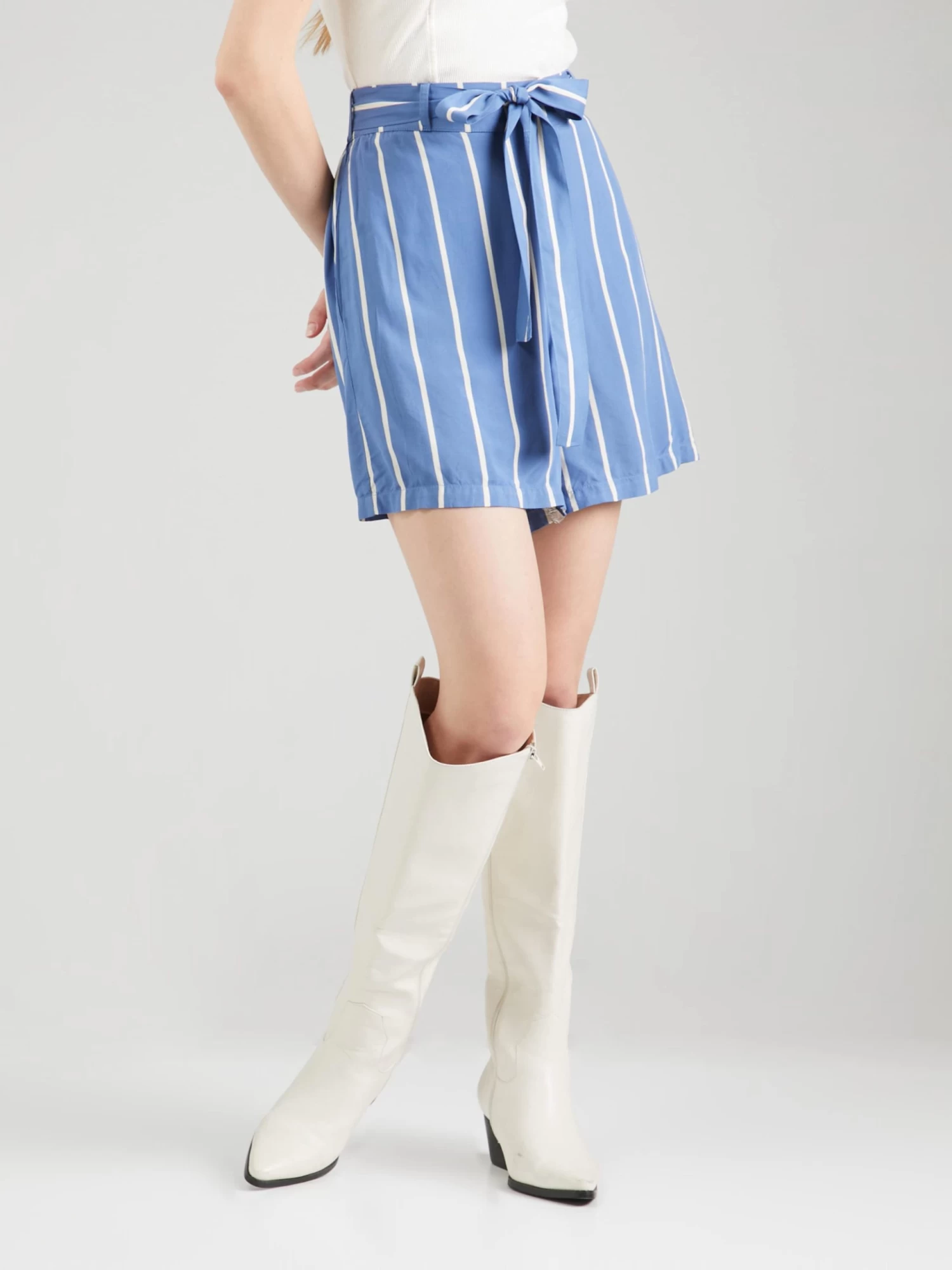 Vila Shorts Regular Broek Dames Blauw 3 Vila Shorts Regular Broek Dames Blauw - Afbeelding 3