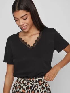 Vila Kanten Blouses Blouse Sommi Dames Zwart -Vila 2c661ab4d416e5b123356529bfb24a92 scaled