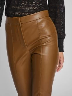 Vila Leren Broeken Flared Broek Nanna Dames Olijfgroen -Vila 3819c7774c1caa531c015b95dd76fc68