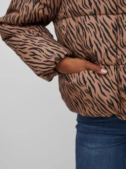 Winterjassen Winterjas Dames Lichtbruin 13 Winterjassen Winterjas Dames Lichtbruin -Vila 87d29d9e7d9a9d3c9bcfeaee4a5f8245 scaled