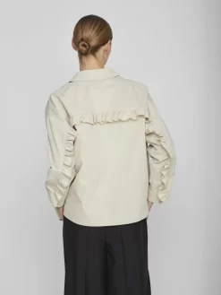 Vila Tussenjassen Tussenjas Dames Champagne -Vila 90426ac352bb89c17a9dfb20e4681ee3 scaled