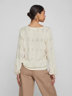 Vila Kanten Blouses Blouse Lea Dames Nude -Vila acc73563b3572a9eb6966d28f5c4da50 scaled