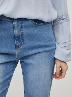 Vila Denim Shorts Regular Jeans Dames Blauw -Vila b64c16782934e75c54b9922d7220fb5d scaled